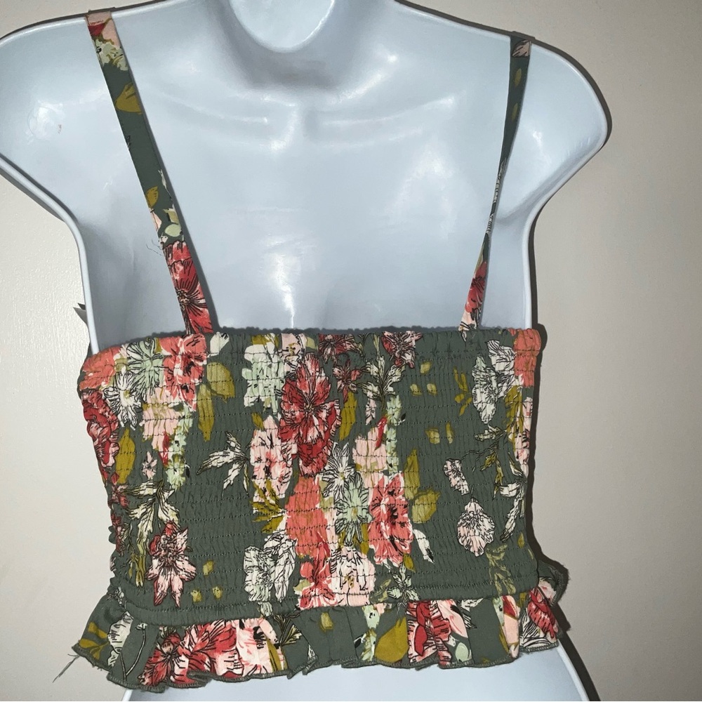 B.O.G EUC Floral Ruffled Sweetheart Crop Top in Olive Green - Picture 2 of 9